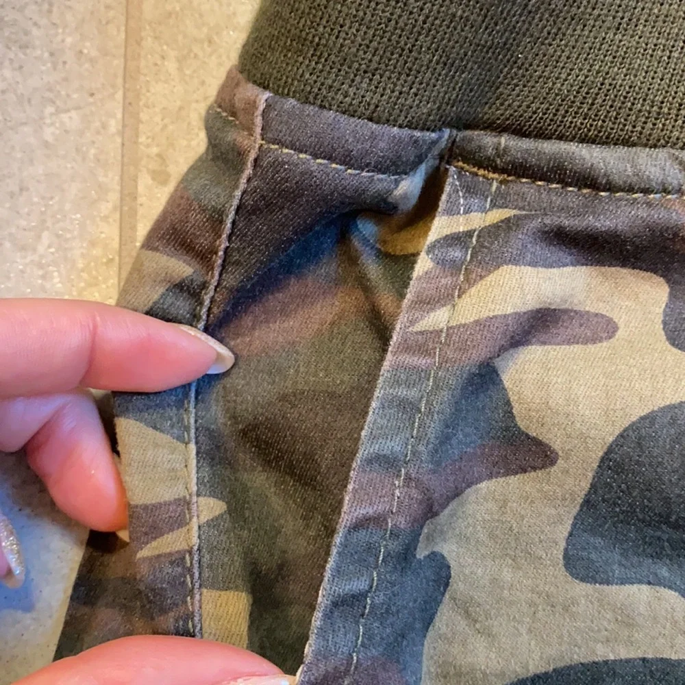 V.I.P. Shorts size 1/2